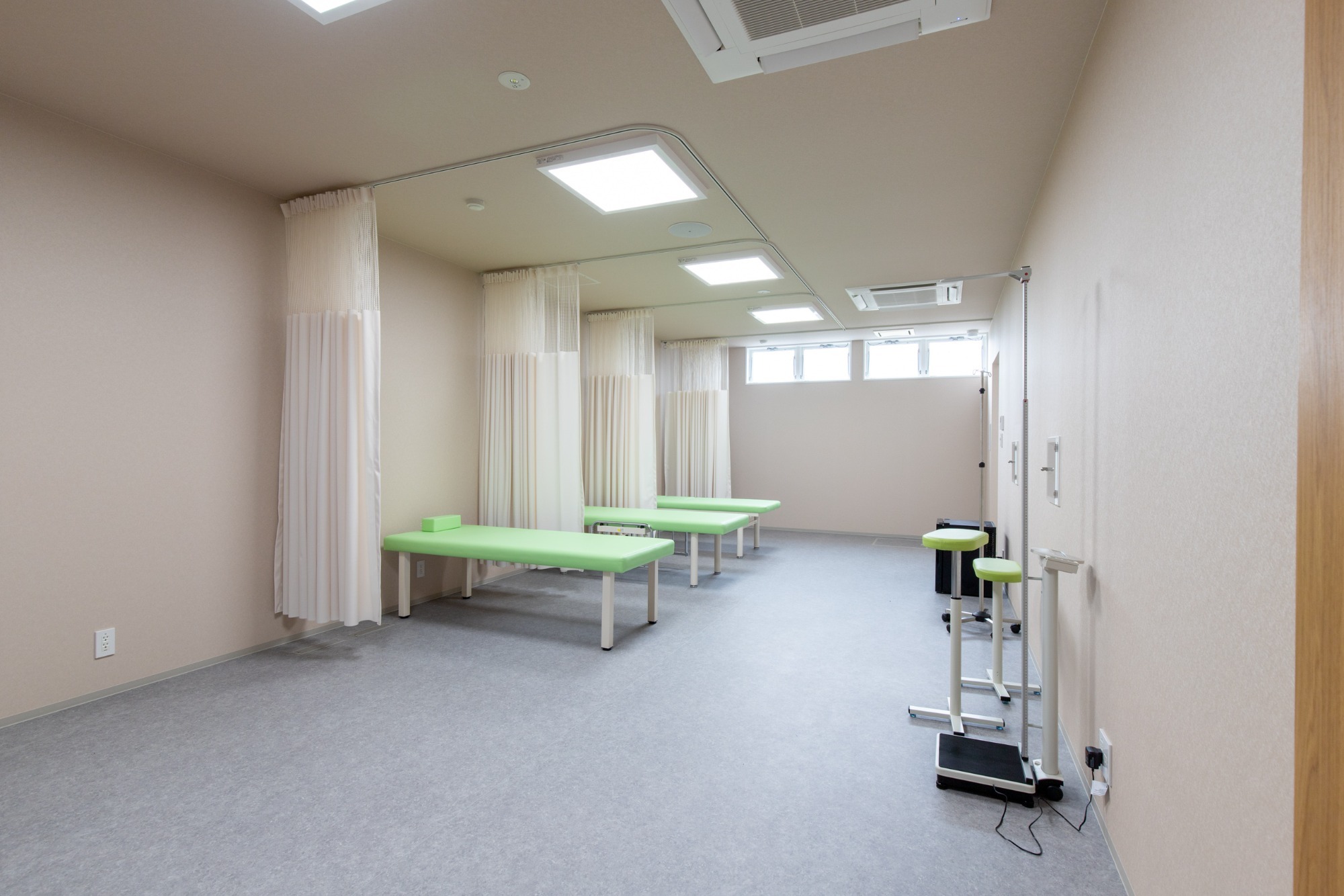 たばた内科・心臓クリニック　処置室